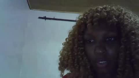 Snapshot of sexy_chocoy01 chatting on 10-12-25, 07:35 sexy_chocoy01 online show from 10-12-25, 07:35