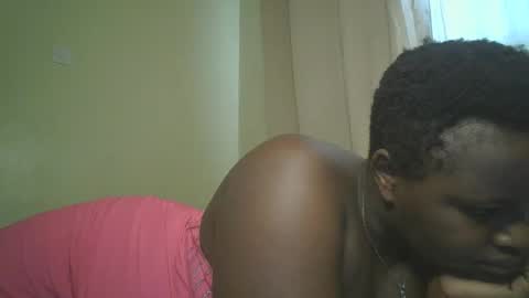 Snapshot of sexy_corn chatting on 12-16-25, 11:04 Connie online show from 12-16-25, 11:04