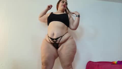 Snapshot of sexy_curvi chatting on 02-04-25, 04:50 karla instagram online show from 02-04-25, 04:50
