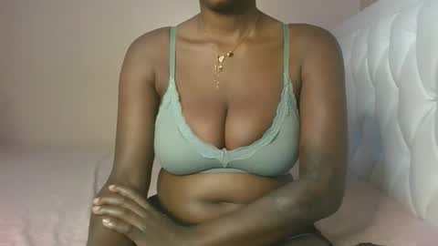 Snapshot of sexy_daniela1 chatting on 10-16-25, 01:34 Sexy daniela online show from 10-16-25, 01:34