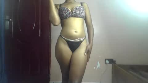 Ellahh online show from 11-18-25, 10:14