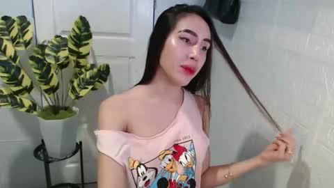 sexy_emily92 online show from 09-21-25, 01:35
