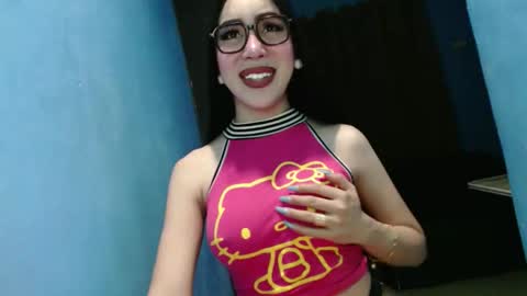 sexy_emily92 online show from 02-27-26, 09:53