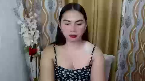 HANNAH online show from 09-23-25, 01:25
