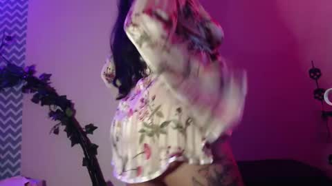    online show from 03-10-25, 03:34