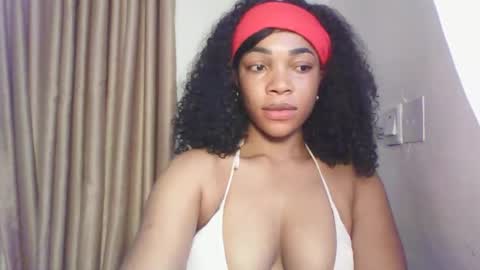 Sexy kitty881 online show from 10-18-25, 03:46
