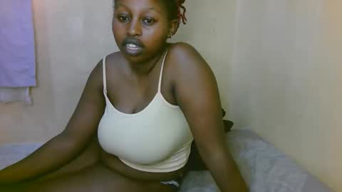 sexy_latasha online show from 11-08-25, 10:37