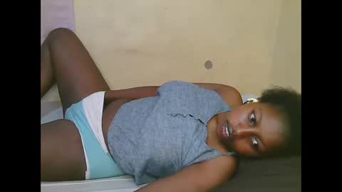 sexy_latasha online show from 12-16-25, 06:40