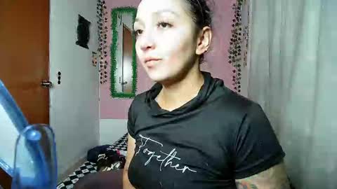 sexy lolas online show from 09-13-25, 04:12