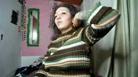 Snapshot of sexy_lolas chatting on 01-16-26, 02:04 sexy lolas online show from 01-16-26, 02:04