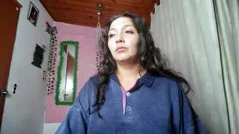 Snapshot of sexy_lolas chatting on 02-15-26, 07:38 sexy lolas online show from 02-15-26, 07:38