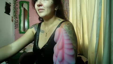 Snapshot of sexy_lolas chatting on 03-01-26, 08:55 sexy lolas online show from 03-01-26, 08:55