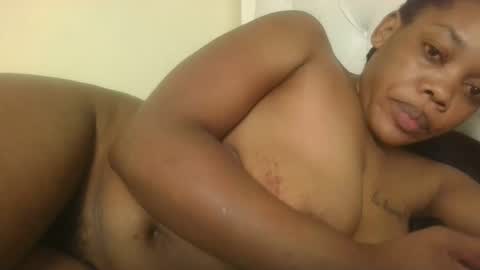 Snapshot of sexy_lyna chatting on 10-25-25, 07:08 sexy_lyna online show from 10-25-25, 07:08