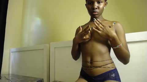 Snapshot of sexy_mia6 chatting on 11-16-25, 09:59 sexy_mia6 online show from 11-16-25, 09:59