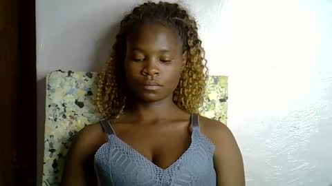 Molyne online show from 01-17-26, 01:49