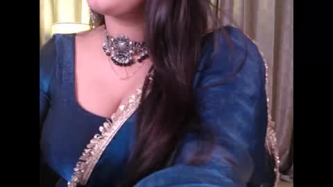 Snapshot of sexy_myra18 chatting on 01-19-26, 05:00 myra online show from 01-19-26, 05:00