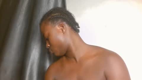 sexy_petitqueen online show from 03-02-26, 03:52