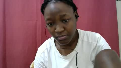 Snapshot of sexy_phoina chatting on 11-08-25, 06:51 sexy_phoina online show from 11-08-25, 06:51