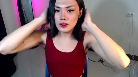 Snapshot of sexy_rc18 chatting on 12-11-24, 09:01 RC online show from 12-11-24, 09:01