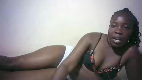 Snapshot of sexy_sandrah chatting on 10-10-25, 10:25 sexy_sandrah online show from 10-10-25, 10:25