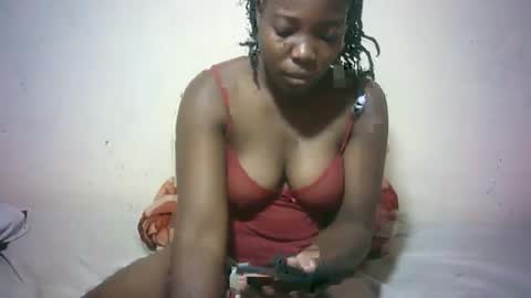 Snapshot of sexy_sandrah chatting on 11-19-25, 05:18 sexy_sandrah online show from 11-19-25, 05:18