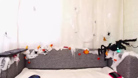 Snapshot of sexy_sansa chatting on 10-27-25, 09:02 Alina online show from 10-27-25, 09:02