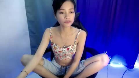 sexy_scarlet26 online show from 04-06-26, 05:30