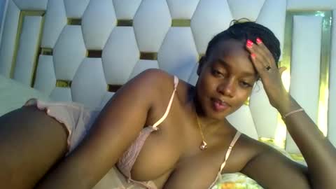 laura online show from 02-24-25, 06:38