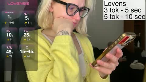 Sexy-Sweets online show from 11-19-25, 05:46