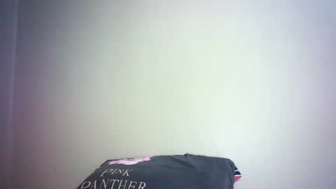 Snapshot of sexy_wetgal chatting on 12-15-24, 06:59 leila online show from 12-15-24, 06:59