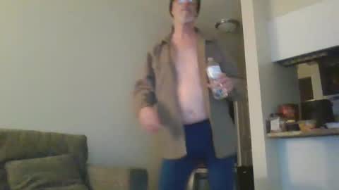 Snapshot of sexy_white_daddy chatting on 02-25-25, 10:58 Daddy online show from 02-25-25, 10:58