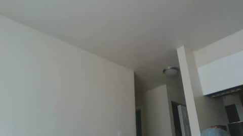 Snapshot of sexy_white_daddy chatting on 02-25-25, 11:22 Daddy online show from 02-25-25, 11:22