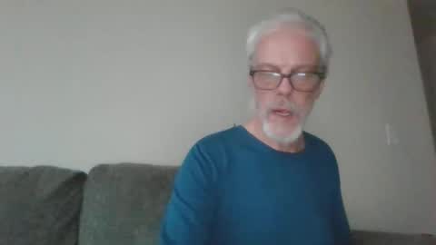 Snapshot of sexy_white_daddy chatting on 02-27-25, 02:32 Daddy online show from 02-27-25, 02:32