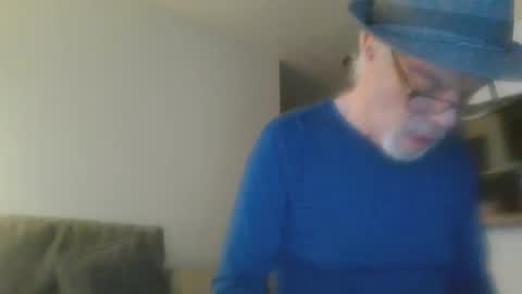 Snapshot of sexy_white_daddy chatting on 02-27-25, 08:06 Daddy online show from 02-27-25, 08:06