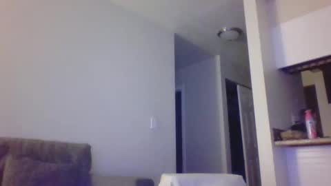 Snapshot of sexy_white_daddy chatting on 03-07-25, 11:18 Daddy online show from 03-07-25, 11:18