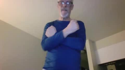 Snapshot of sexy_white_daddy chatting on 03-07-25, 02:23 Daddy online show from 03-07-25, 02:23