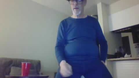 Snapshot of sexy_white_daddy chatting on 03-08-25, 10:11 Daddy online show from 03-08-25, 10:11