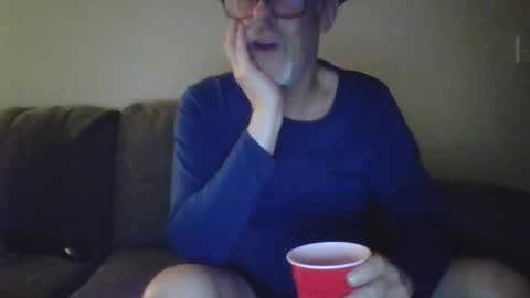 Snapshot of sexy_white_daddy chatting on 03-09-25, 06:28 Daddy online show from 03-09-25, 06:28