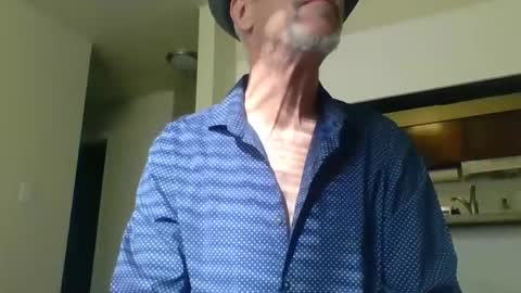 Snapshot of sexy_white_daddy chatting on 03-10-25, 09:51 Daddy online show from 03-10-25, 09:51