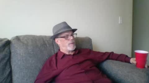 Snapshot of sexy_white_daddy chatting on 03-12-25, 07:17 Daddy online show from 03-12-25, 07:17