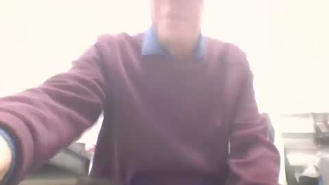 Snapshot of sexy_white_daddy chatting on 10-04-25, 12:08 Daddy online show from 10-04-25, 12:08