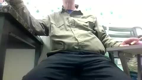 Snapshot of sexy_white_daddy chatting on 11-01-25, 01:51 Daddy online show from 11-01-25, 01:51