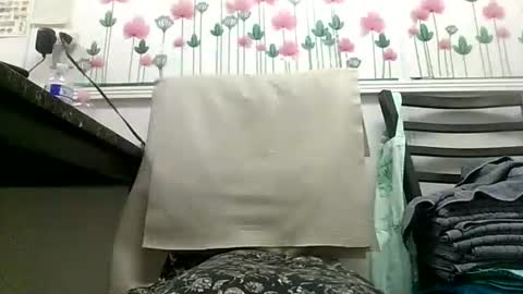Snapshot of sexy_white_daddy chatting on 11-11-25, 01:49 Daddy online show from 11-11-25, 01:49