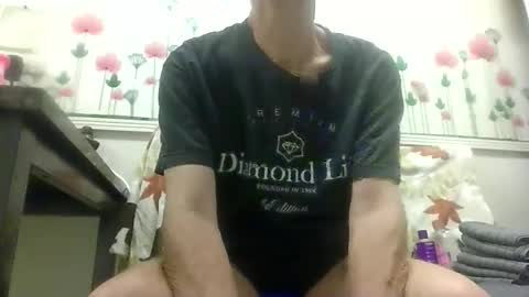 Snapshot of sexy_white_daddy chatting on 02-10-26, 11:14 Daddy online show from 02-10-26, 11:14