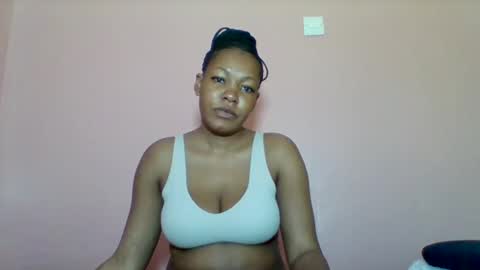 sexyapple2002 online show from 09-20-25, 04:57
