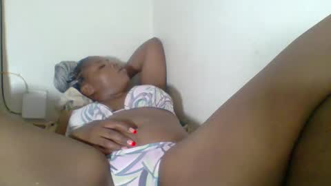 Snapshot of sexyapple2023 chatting on 02-18-25, 01:54 ashley online show from 02-18-25, 01:54