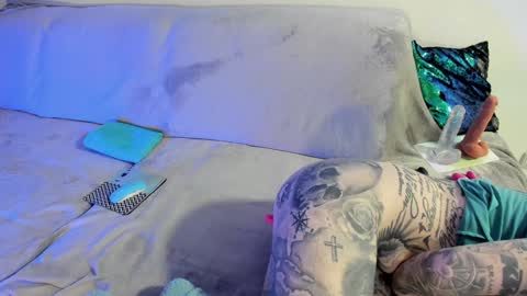 Snapshot of sexyariel15 chatting on 01-28-25, 07:42 SexyAriel15 online show from 01-28-25, 07:42