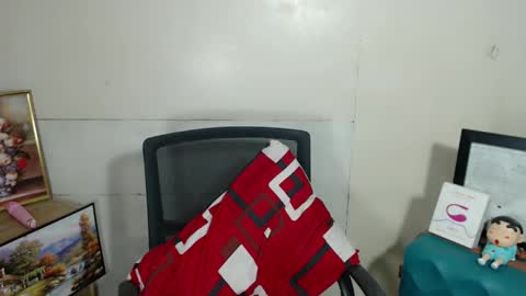 Chloe online show from 02-11-25, 05:18