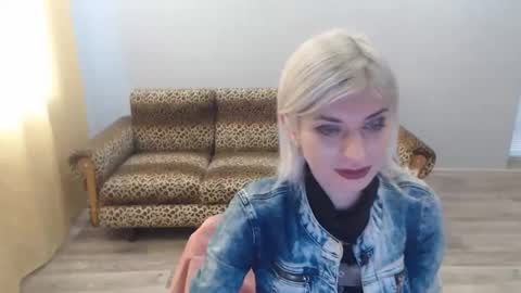 sexybeatriice online show from 12-19-24, 07:18