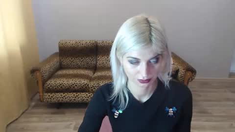 sexybeatriice online show from 12-22-24, 10:38